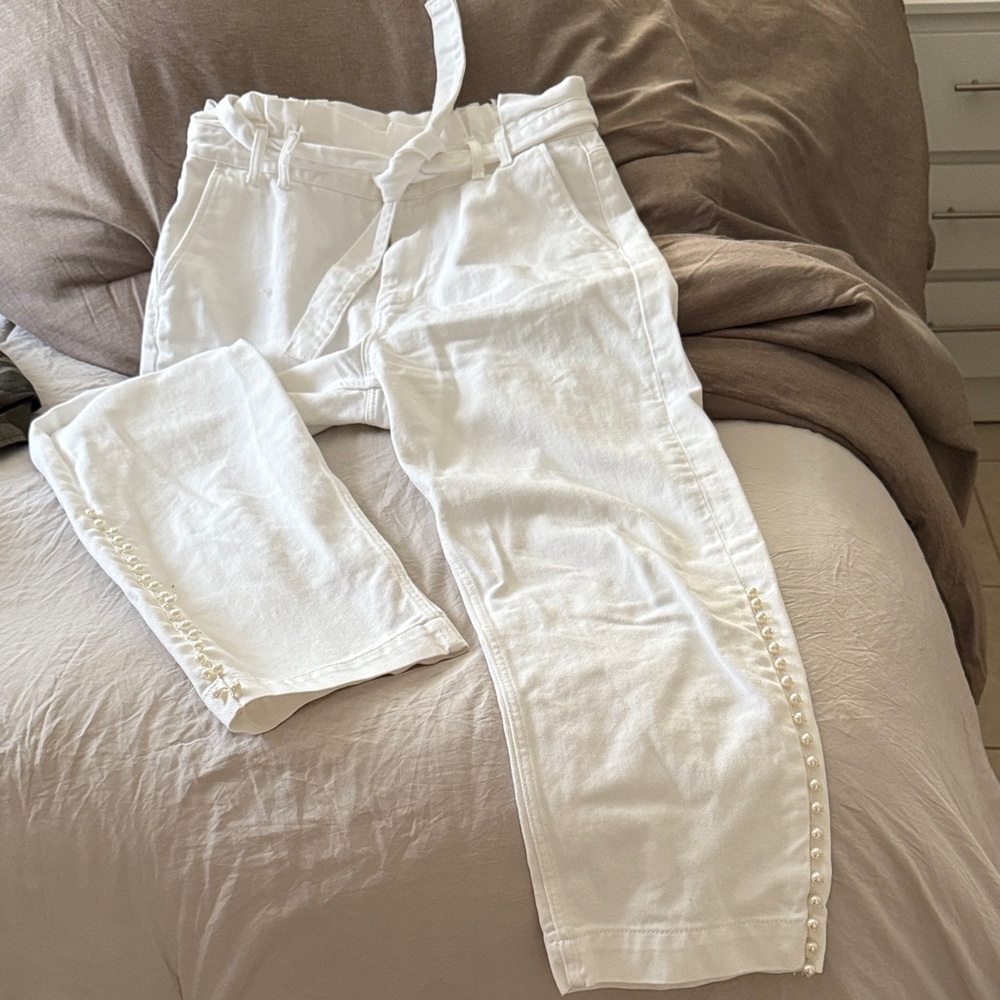 Zara White Pearl Jeans with Belt